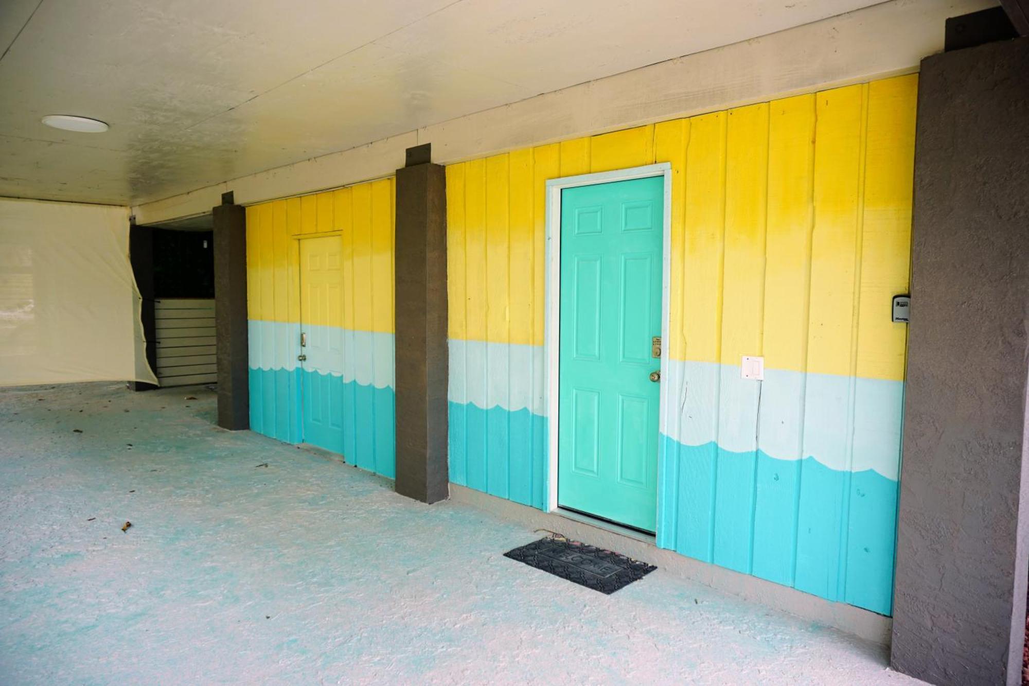 בראדנטון ביץ' Ami Beach Shack מראה חיצוני תמונה